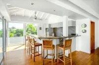 Green Cay Villa - Top spot, pool, seaview, 4 Bedrooms & 4 Bathrooms