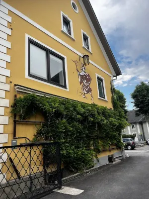 Boutique apartments "Am Marktplatz/ Gerlitze" in a renovated country house فنادق في 