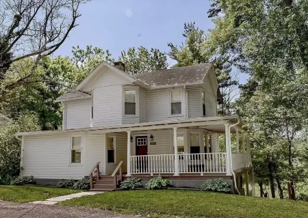 Serene Home at Harveys Lake