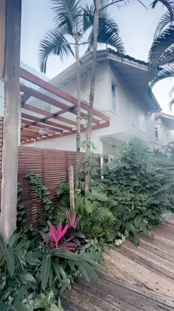 BEAUTIFUL HOUSE CAMBURY Gated Community 5 Bedrooms 300mts from the Beach, Camburi, S.Sebastião