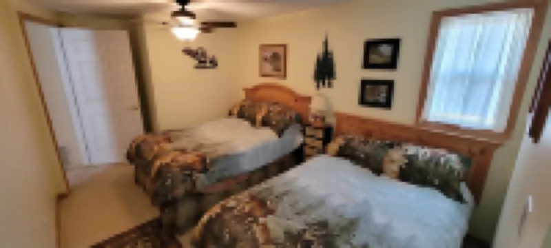 Spacious Four Bedroom Cabin for Northern Escape