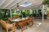 Comfortable apartment with sea view, close to the beach, family-friendly,  WiFi