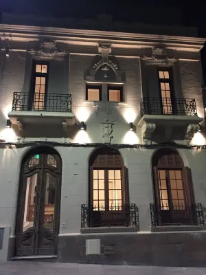 Circus Hostel&Hotel Montevideo Hotels near Museo del Carnaval