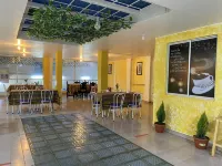 Hostal y Complejo Recreacional la Playita de Monse - breakfast