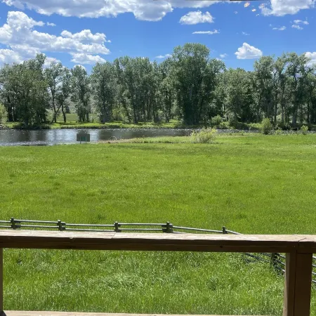 Sportsman Lodge Melrose MT