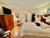 Riverbend Motel & Cabins Hotels in Helen