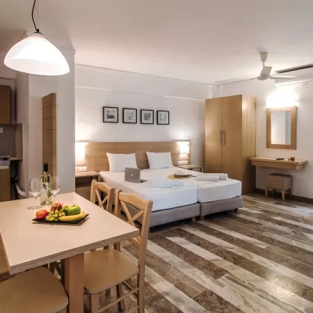 Polydoros Hotel Apartments