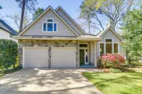 Hot Tub, Fire Pit: Retreat in The Woodlands! - chambre d’hôtes