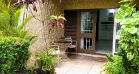 City Charm & Poolside Peace -Gated - parking