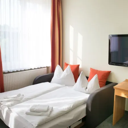 Land- Und Golfhotel Alte Fliegerschule