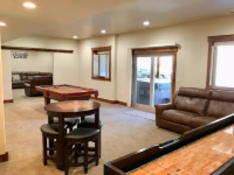 วูดแลนด์ส ออน ฟอลล์ริเวอร์