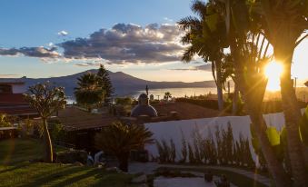 Hotel Lindo Ajijic Bed & Breakfast