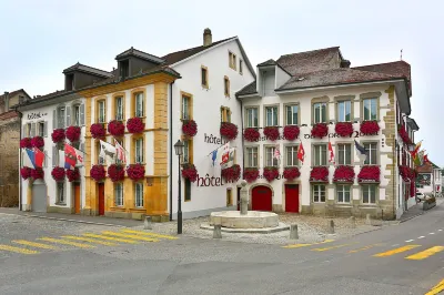 Hôtel du Port - Free Parking - Breakfast Included