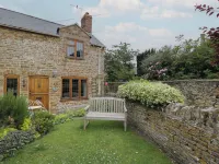 Horseshoe Cottage