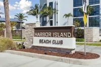 475 Strand Dr - spa