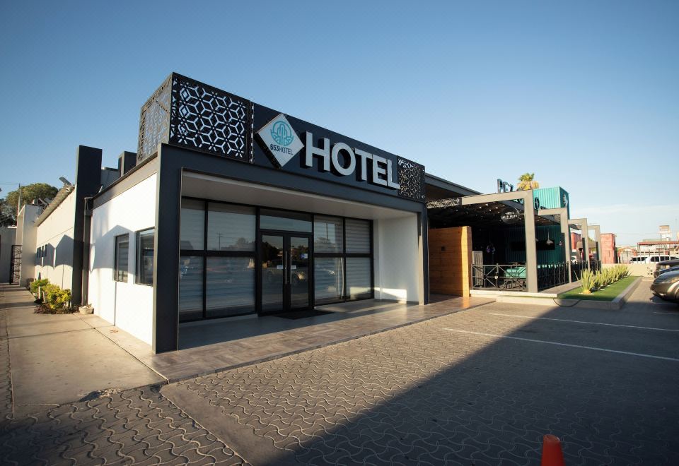 hotel overview picture