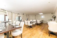 Hillview House Hotels in Lusk