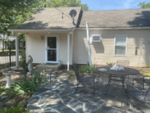 Janssen Park Place B&B Hotels in Mena