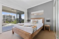 La Vida on Anzac Hotels in Redcliffe