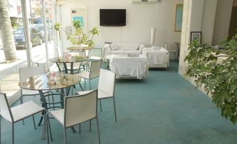 Aqua Hotel