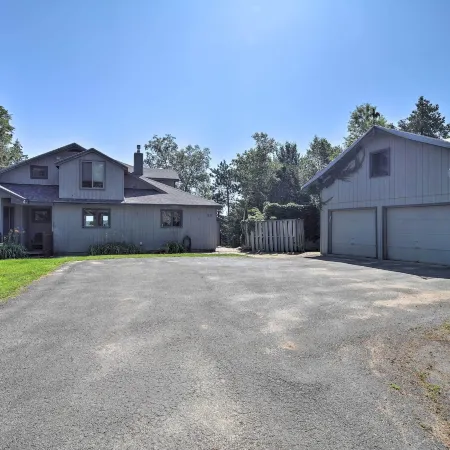 Plattsburgh Home w/ Deck on Lake Champlain