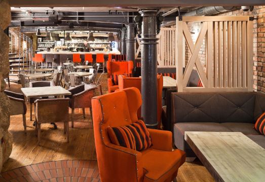 호텔 브로바르 코스치에르지나