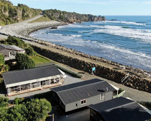 Punakaiki Beachfront Motels Hotels in Punakaiki
