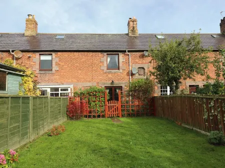 Sea Lily Отели рядом с достопримечательностью «The Lindisfarne Gospels Garden»