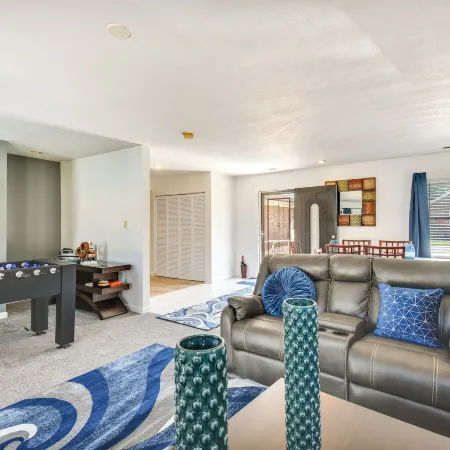 Centrally Located Hampton Home 6 Mi to Downtown!