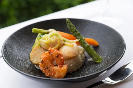 Hôtel Restaurant les Coquelicots the Originals Relais Отели в г. Сен-Сир-ла-Рош