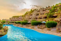 Caves Beach Resort Adults Only - pantai