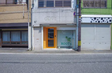 Travelers' House Roots