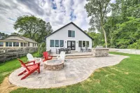 Newly Built Gilletts Lake Gem Dock and Hot Tub - Pet Friendly