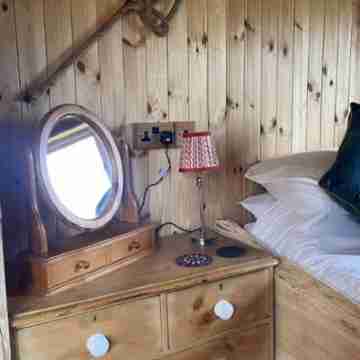 Shepherds Hut Rooms