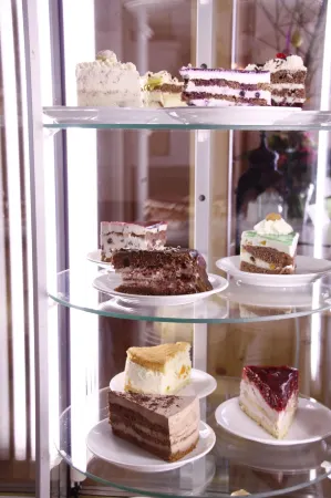 Hotel-Cafe Hanfstingl Отели в г. Linden