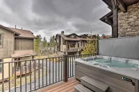 Luxurious Fraser Townhome w/ Private Hot Tub! - Homestays