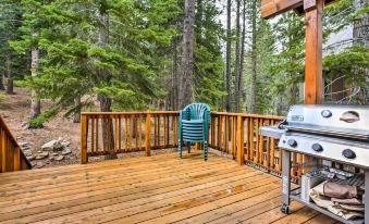 Hot Tub Access, Near Skiing Tahoe Donner Cabin