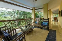 Casa Monos Locos - Portasol Vacation Rentals - balcony