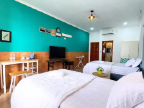 GraVilla Stay Hotels in Malalayang