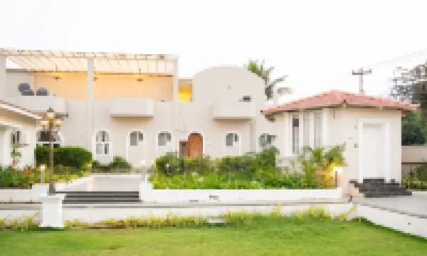 ซีเอสอาร์แลนด์มาร์ครีสอร์ท