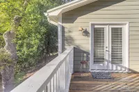 1 Block to The Square: Oxford Condo! -  Ferienwohnungen