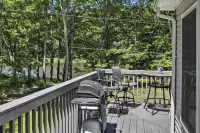 Spacious Home w/ Deck, Grill & Delaware River View - 3-Star