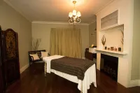 Niagara Crossing Hotel and Spa - spa
