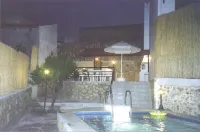Villa with private pool garden and BBQ at quiet Cretan village just outside city