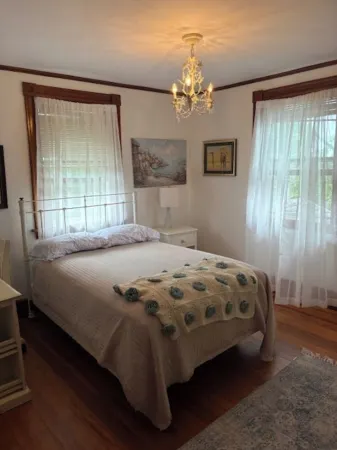 Victorian House by the Sea -Fall Getaways Available Отели рядом с достопримечательностью «Лонг Сандс Бич»