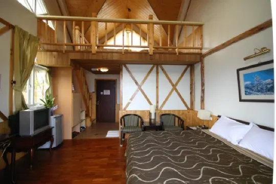 Nantou Cingjing Vienna Garden Chalet