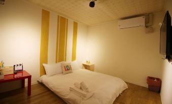 Fengjia FUN INN Hostel