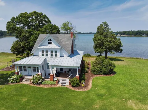 Experience the Best of Mathews Riverfront Living Here at Mariner's Legacy!
