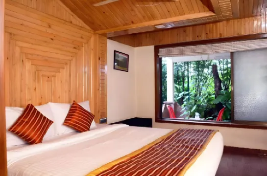 Gourish Resort (Pure Veg)