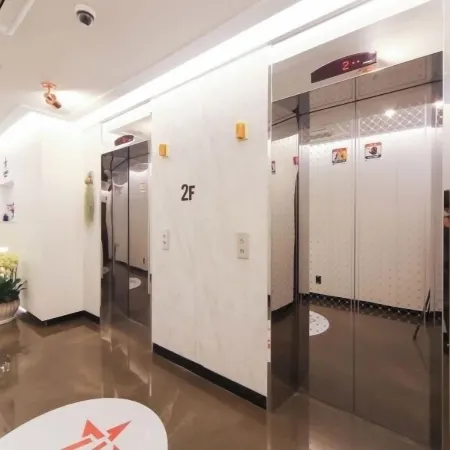 Yangsan Candeo Hotel